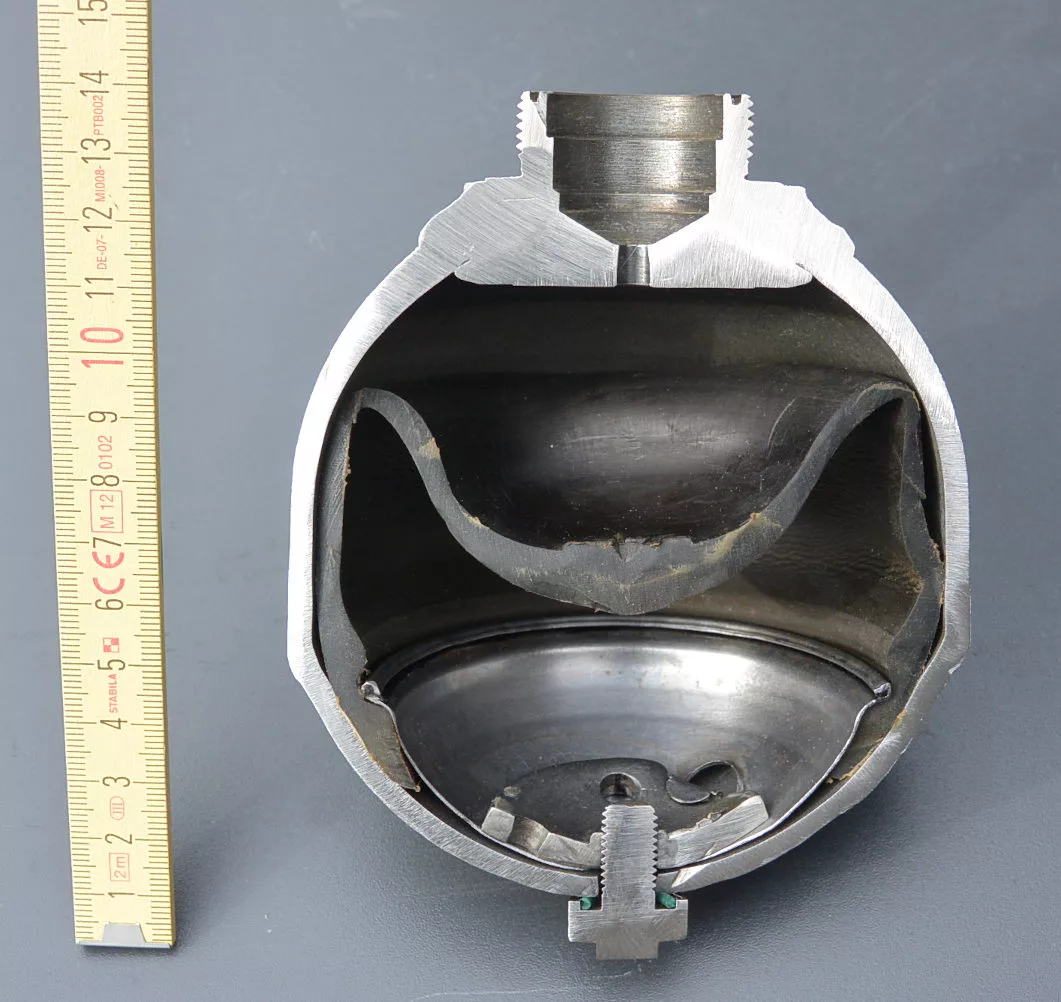 Accumulator Capacity Calculator